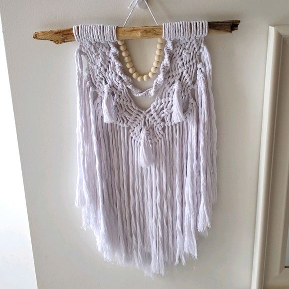 Brand New Macrame White Wall Hanging - Picture 1 of 2